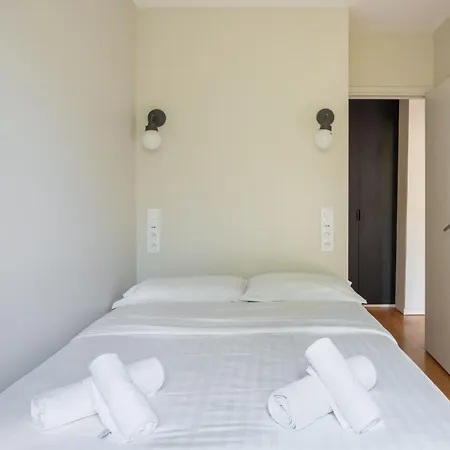 Stylish 2 Bedroom In Holiday home Paris