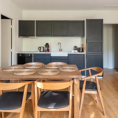 بيت للعطل Stylish 2 Bedroom In