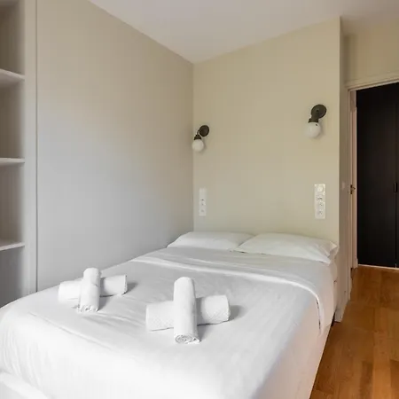 Stylish 2 Bedroom In * Paris