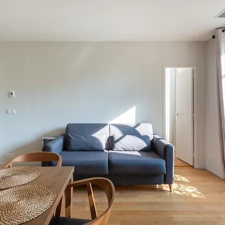 Stylish 2 Bedroom In * Paris