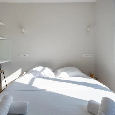 Stylish 2 Bedroom In