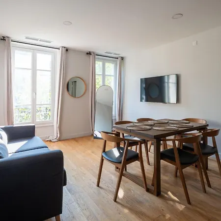 Stylish 2 Bedroom In بيت للعطل باريس