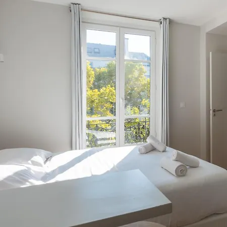 بيت للعطل Stylish 2 Bedroom In *