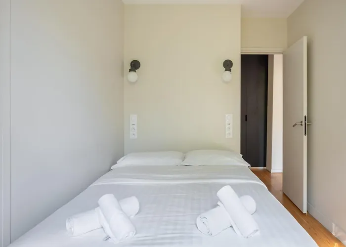 Stylish 2 Bedroom In بيت للعطل باريس