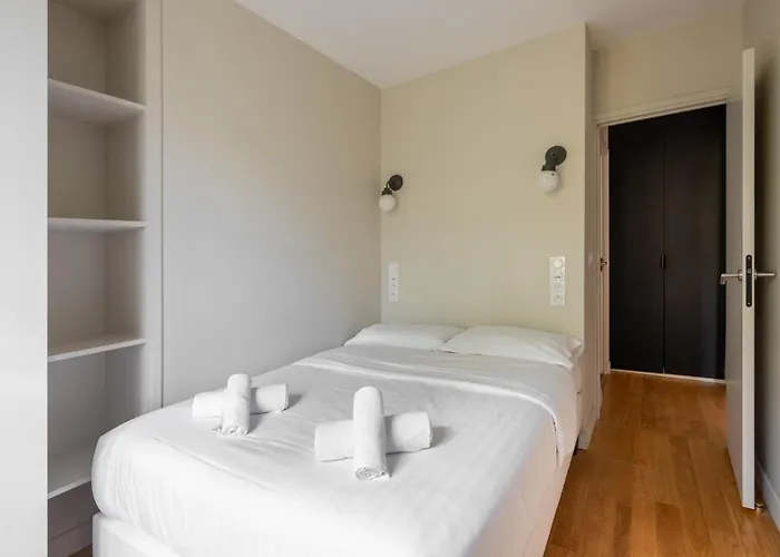 Stylish 2 Bedroom In * باريس