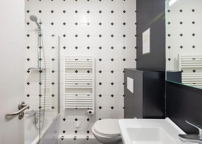 Stylish 2 Bedroom In