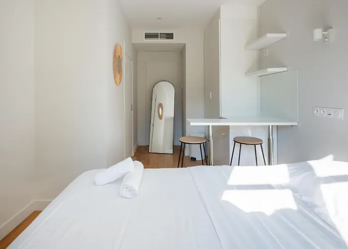 Stylish 2 Bedroom In بيت للعطل